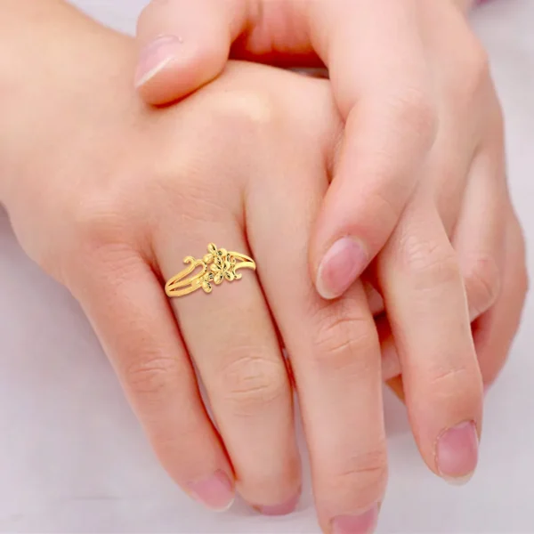 Yellow Gold Larrissa Ring - Image 4